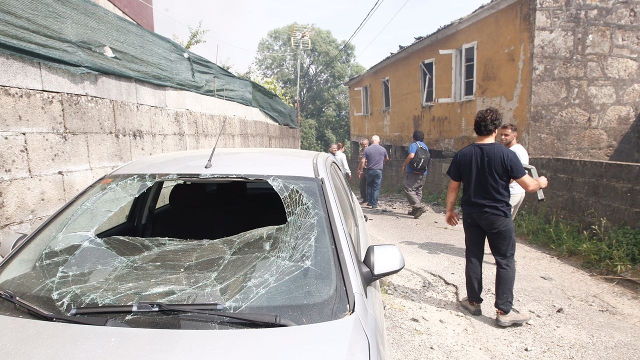 El diá después a la explosión mortal en Tui