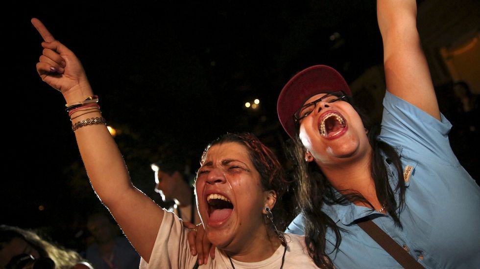 Celebración de simpatizantes de los opositores.
