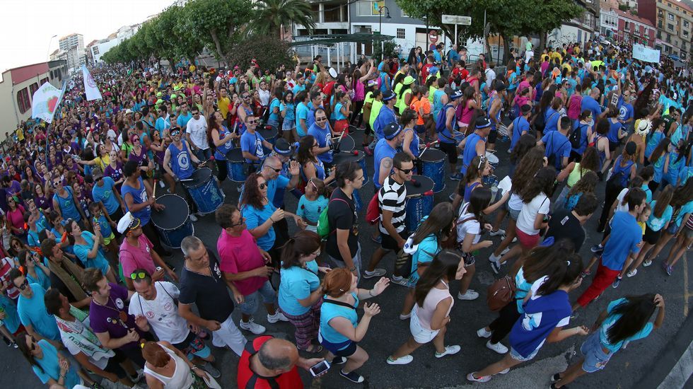 Desfile de peñas da Festa da Dorna 2016