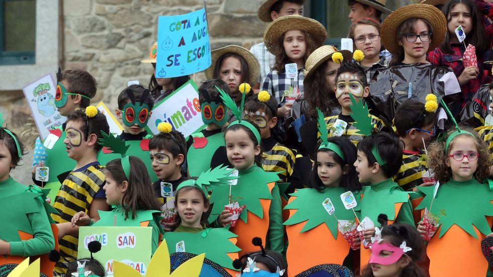Proyecto Voz Natura del Colegio Jaime Balmes celebrando el día da terra