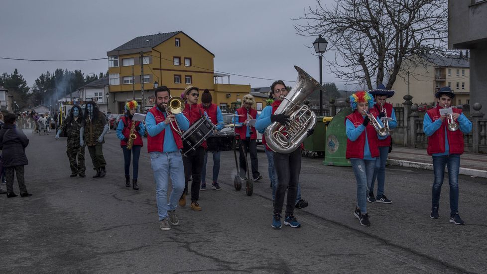Desfile de carnaval en A Pobra do Brollón
