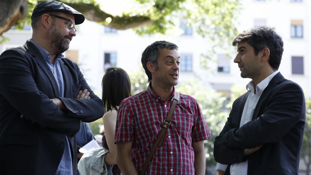 Los tres alcaldes vinculados a las mareas en Galicia, en una imagen tomada en junio del 2017