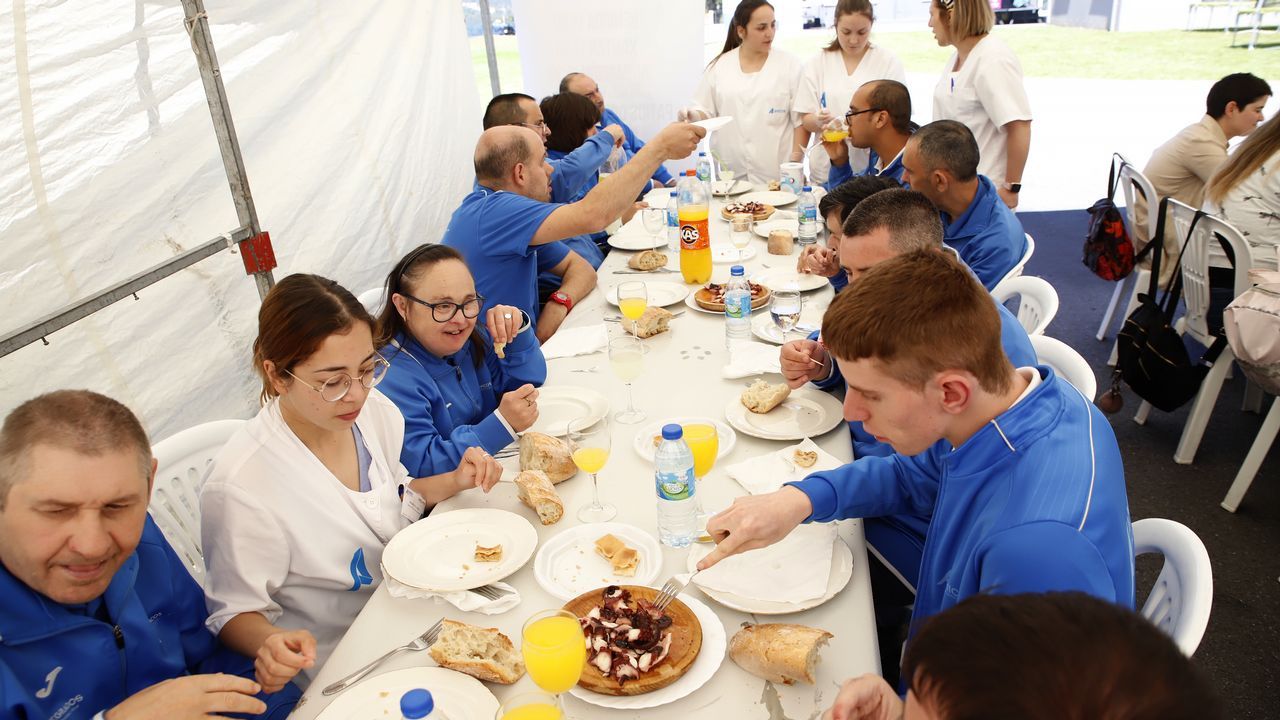 JORNADA DE FAMILIAS EN AMICOS. COMIDA