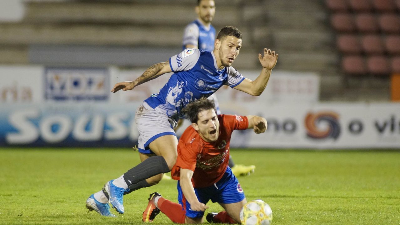 Ambiente de gala en el derbi del fútbol ourensano.La pugna entre la UD Ourense y el Ourense CF fue toda una fiesta del balompié provincial