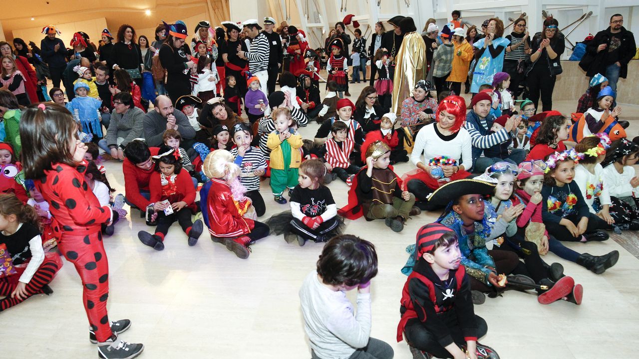 Fiesta de disfraces en la Cidade da Cultura