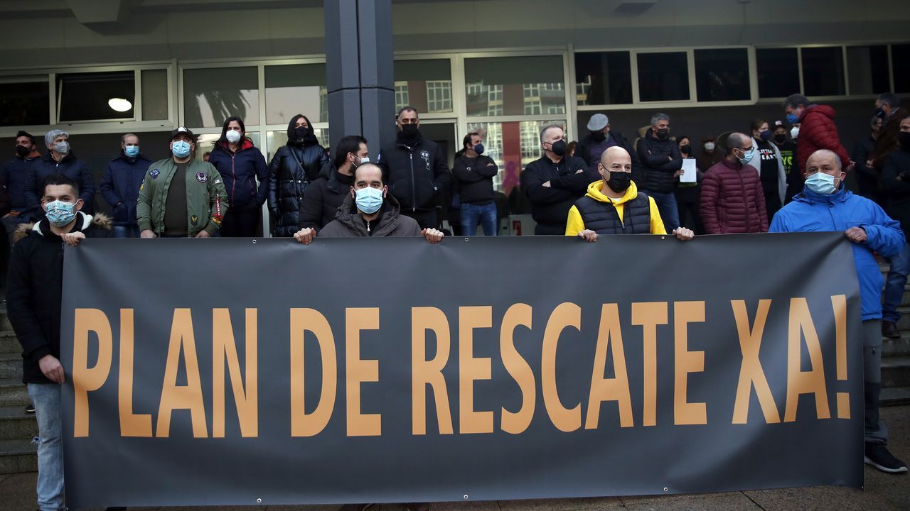 PROTESTA DE LA HOSTELERIA EN POBRA Y RIBEIRA
