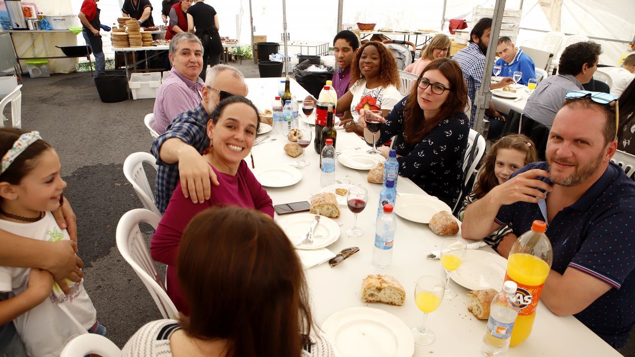 JORNADA DE FAMILIAS EN AMICOS. COMIDA
