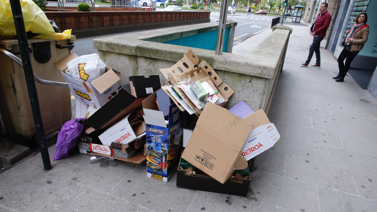 Segundo día (miércoles) con la basura de las calles sin recoger