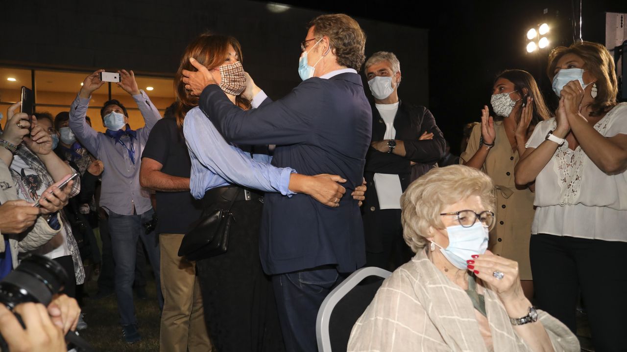 El Partido Popular, feliz de revalidar su cuarta mayoría absoluta en Galicia