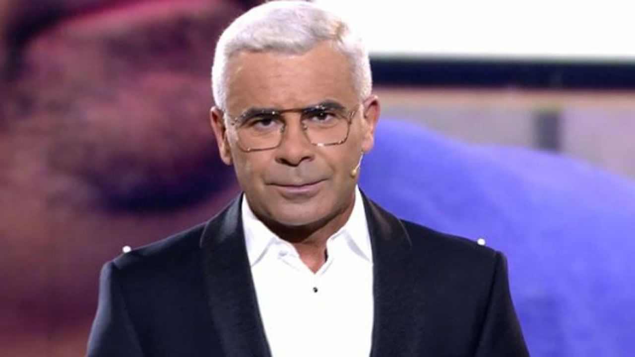 Jorge Javier V�zquez se recupera de un ictus.La madre de los peque�os de Godella fue detenida en el 2011 en Valencia en una protesta de los  indignados del 15M, y acusada de des�rdenes p�blicos y atentado a la autoridad, por lanzar botellas y propinar patadas a los agentes