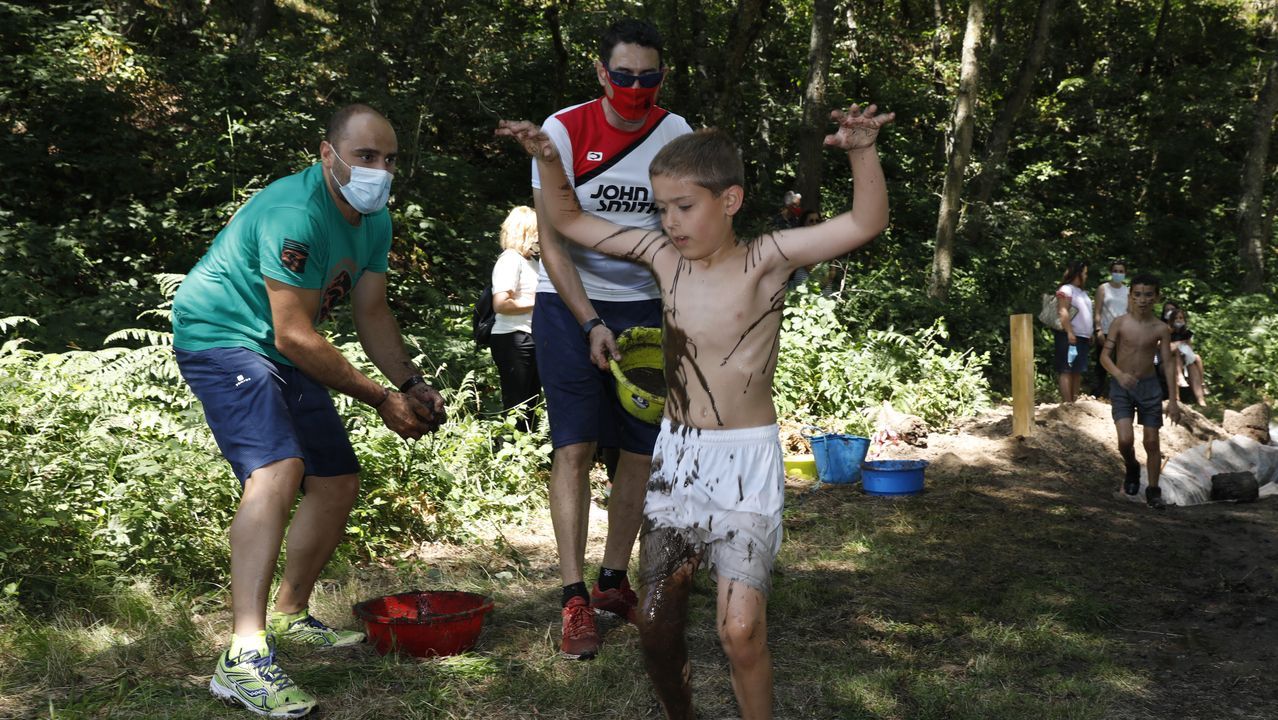 Jornada de diversión y deporte en el campamento Sporty, en Allariz