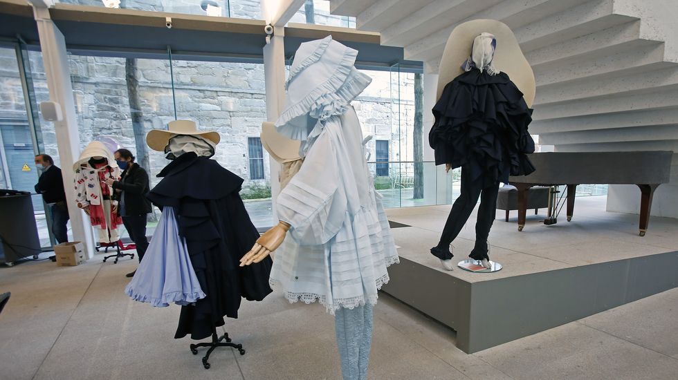 Exposición Debut de los alumnos de Esdemga en el Museo de Pontevedra