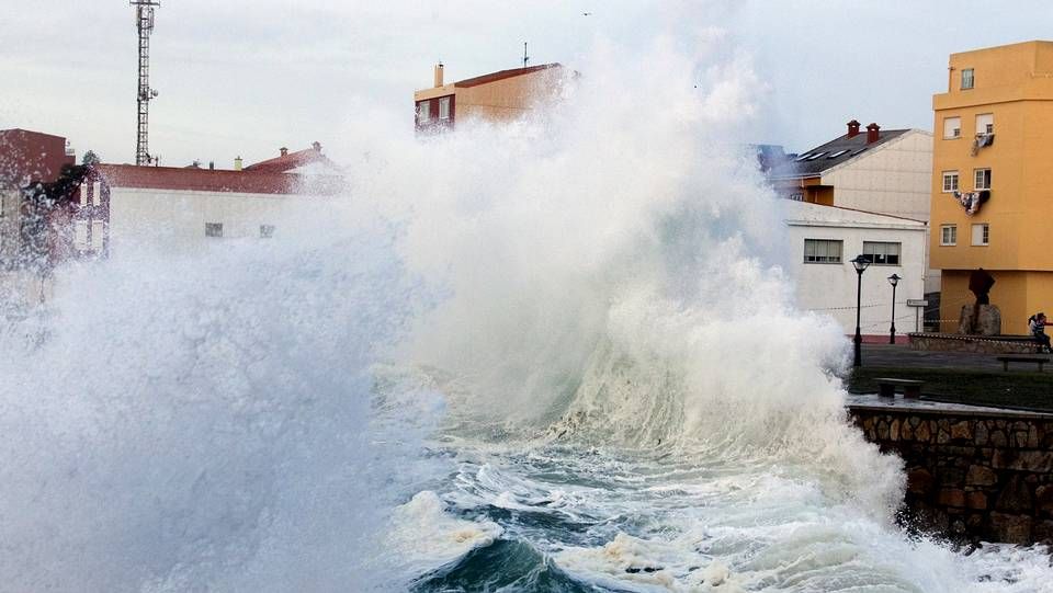 Carballo XXL.Tormenta eléctrica sobre Pontevedra