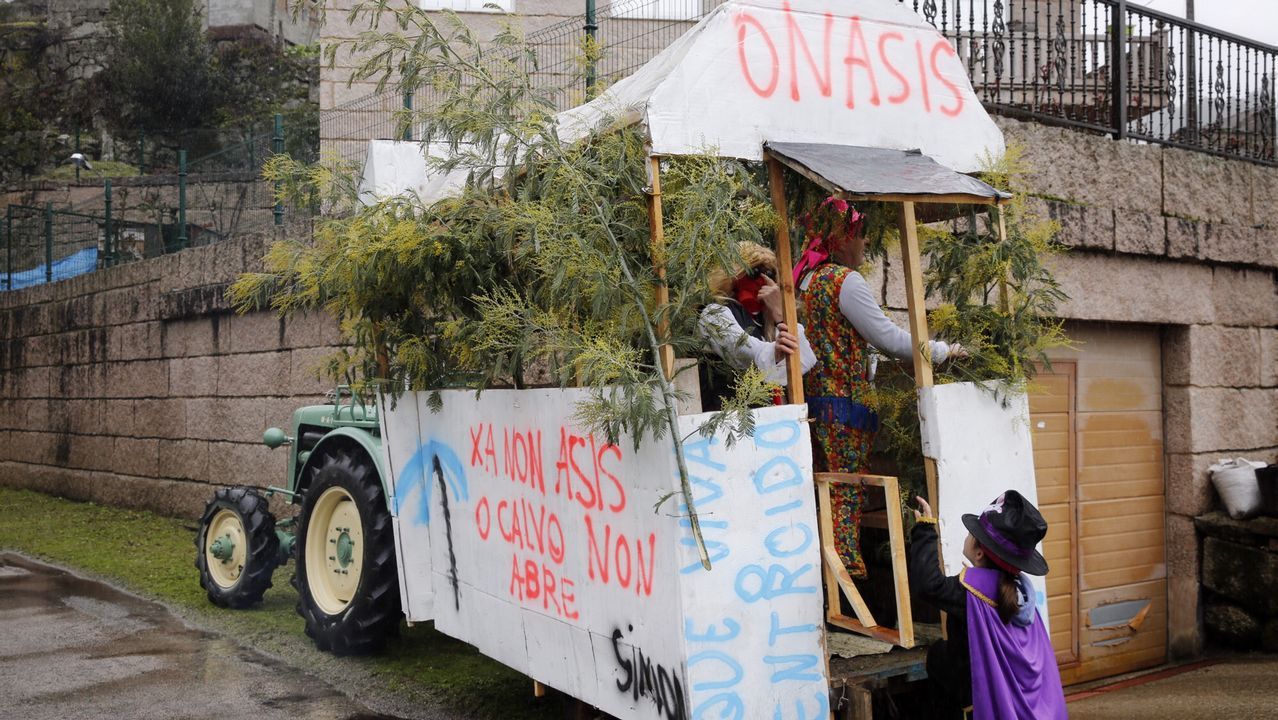 Este ano os veciños de Barcia foron visitar aos de Vilaverde no martes de entroido