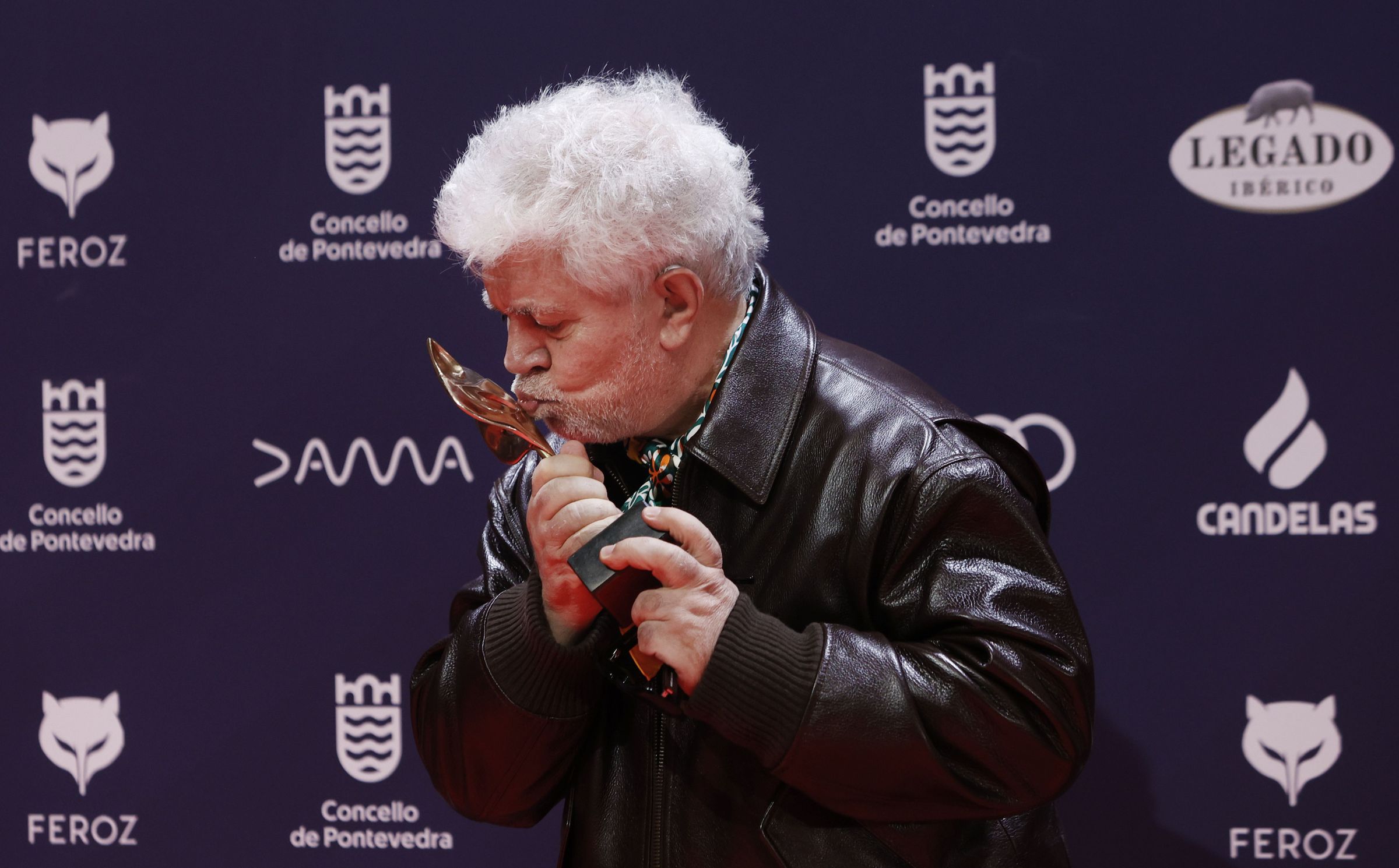 Pedro Almod�var ga�a o premio Feroz � mellor direcci�n pola pel�cula �La habitaci�n de al lado�. 26/01/2025