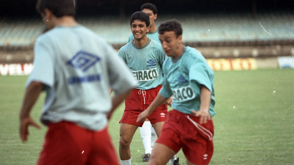 Bebeto, con Zico y Dinamite antes de empezar el partido.