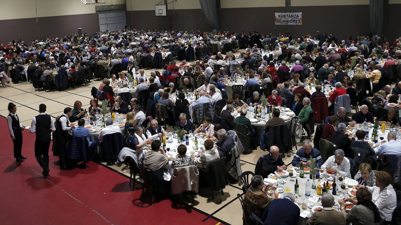 Comida de los mayores en la Fieiteira 2019
