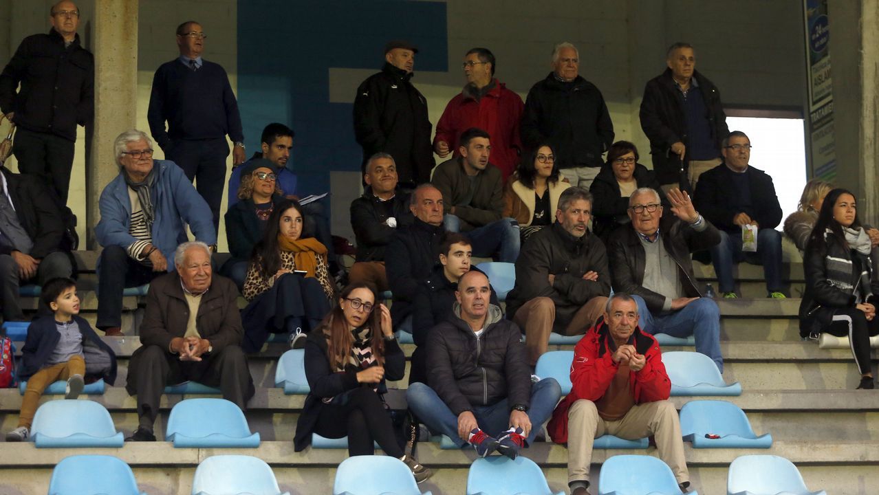 Partido de Tercera División entre el Noia y el Cultural Areas.