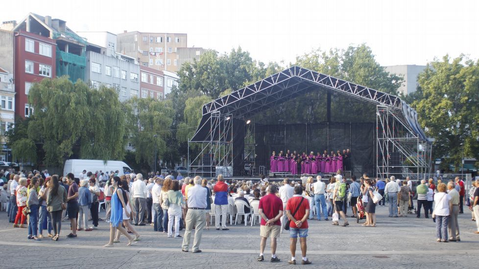 FIESTAS MARÍA PITA 2016