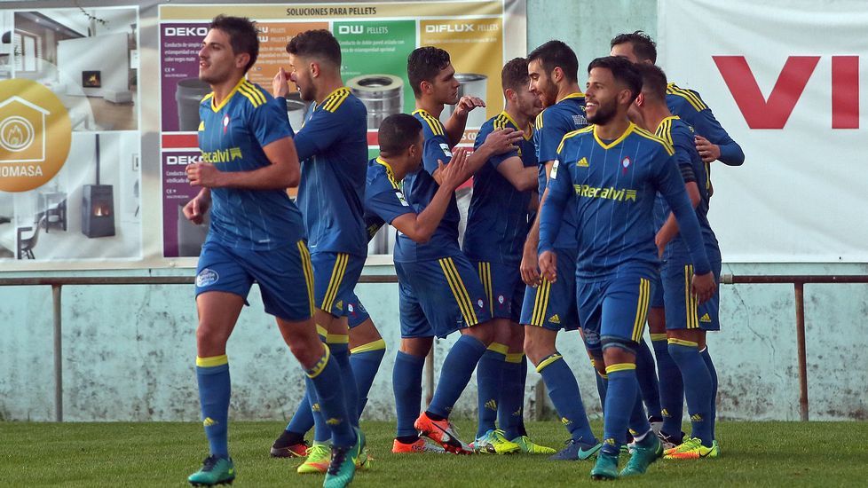 Partido de fútbol Segunda B entre Boiro y Celta B