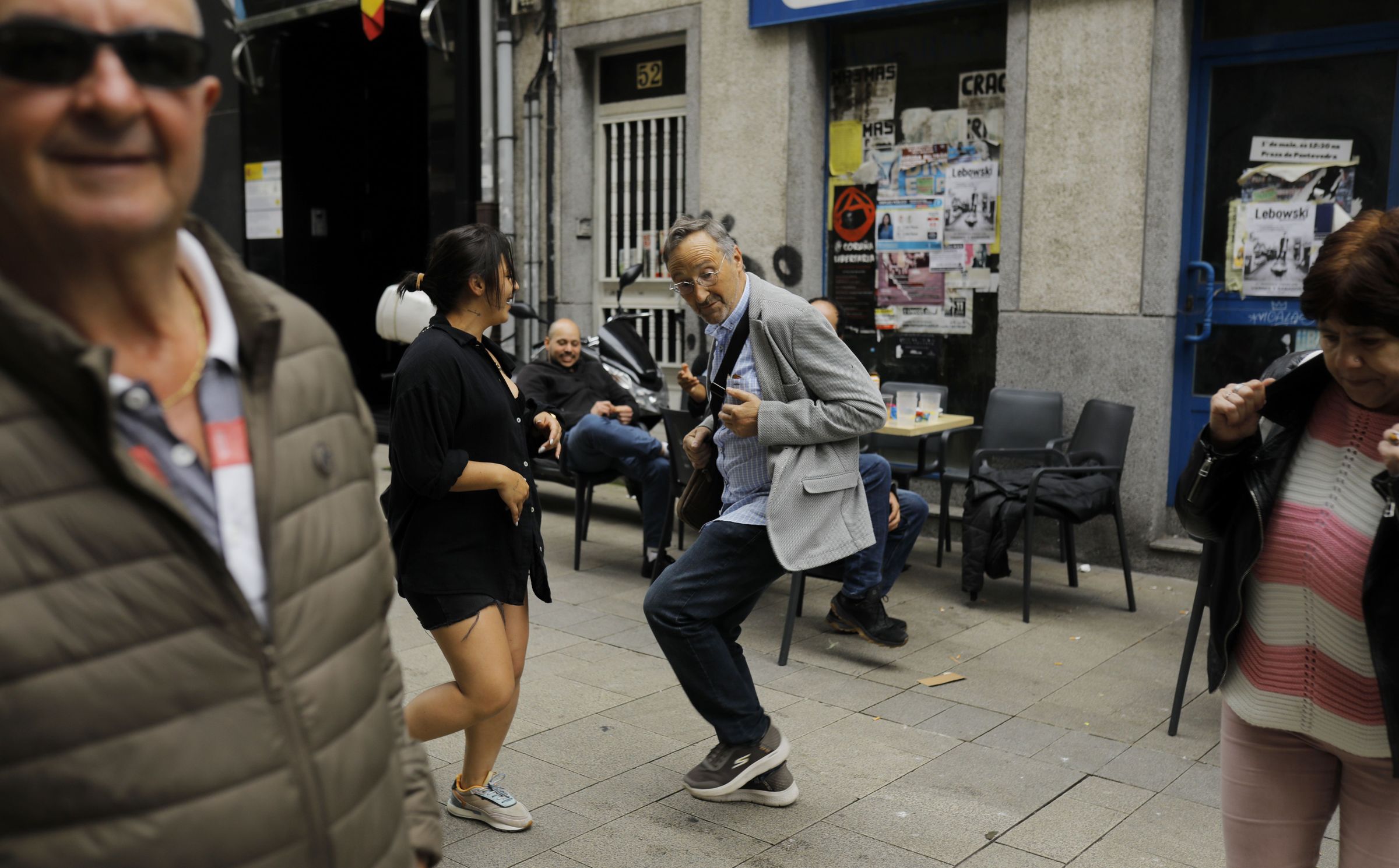 Musica e baile na sardiada de A Gaiteira en A Corua. 23/06/2024