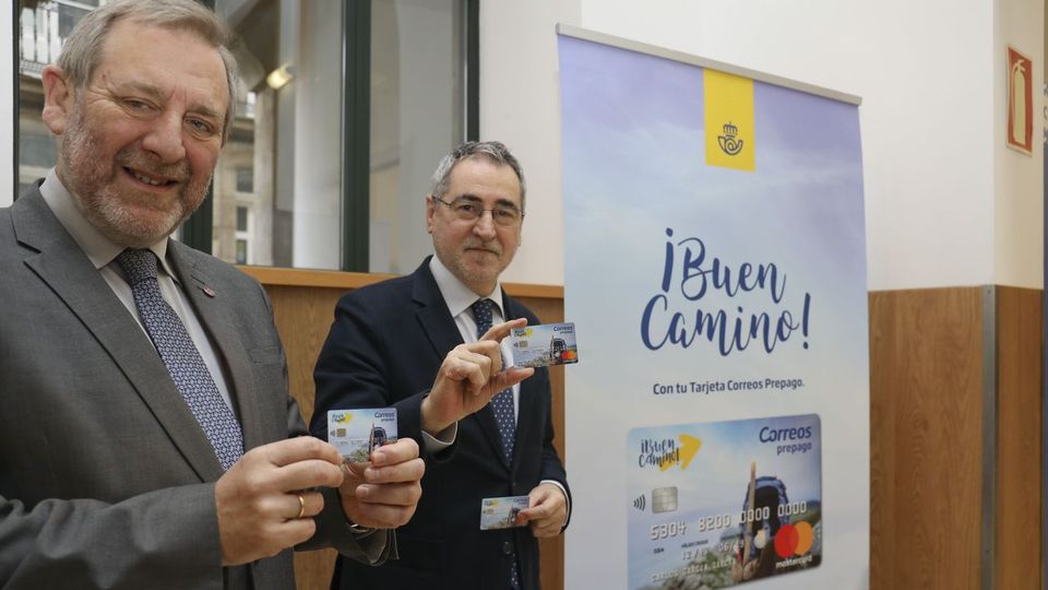 Correos lanza una tarjeta prepago que ofrece a los peregrinos más seguridad con su dinero