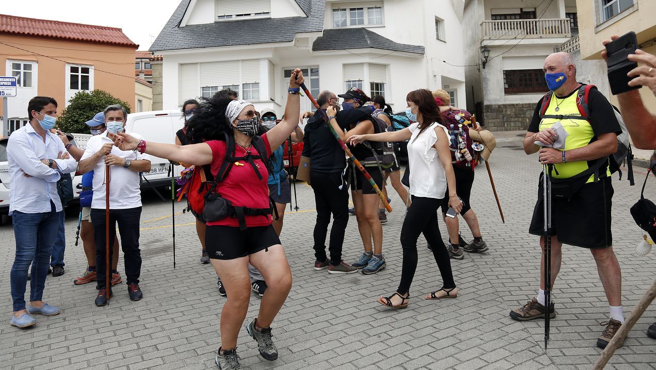 conmemoracion da chegada dos primeiros peregrinos polo camiño a orixe. os alcaldes recorrerán o ultimo tramo, desde o porto ata a igrexa en Corrubedo