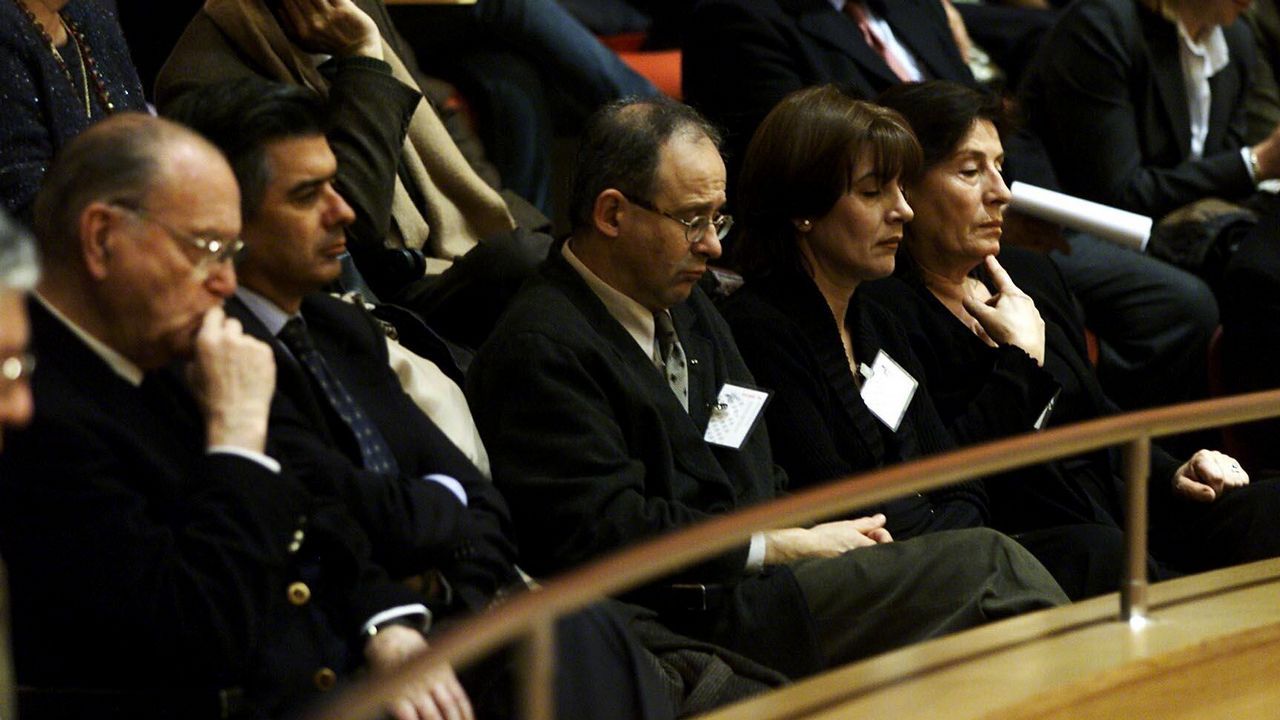 Fernández Albor captado en una imagen durante el debate de investidura como presidente de la Xunta de Galicia de Manuel Fraga.