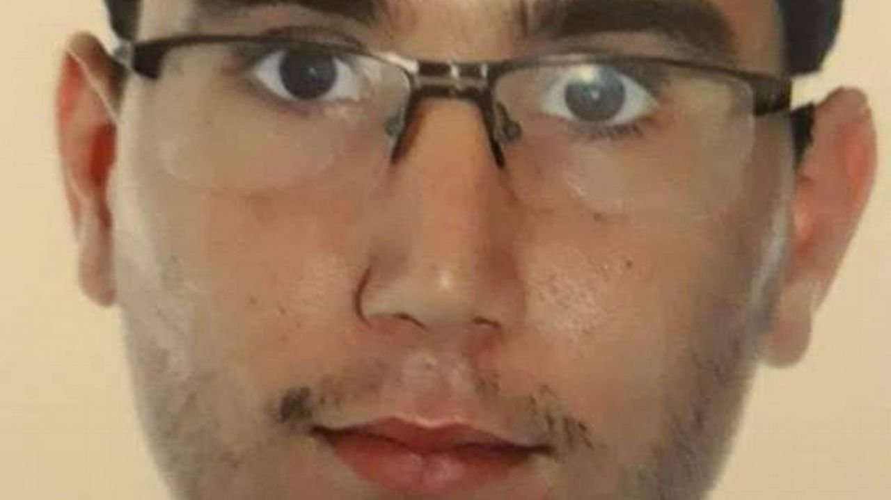 alquilovers.Marzo del 2019: en esta imagen, tomada hace unos diez d�as, el tablero derecho estaba a punto de llegar al estribo. Se completar� este mes.