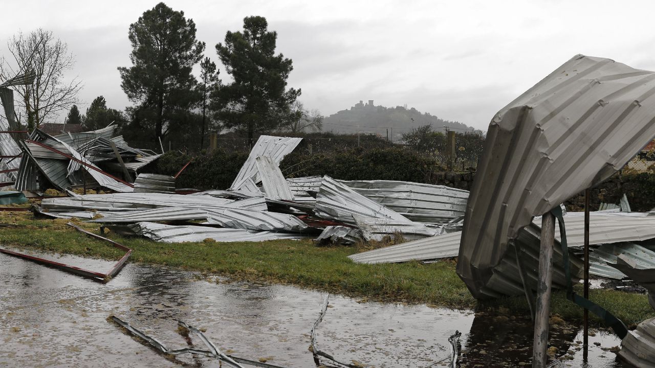ASÍ HA CASTIGADO EL TEMPORAL A OURENSE.Las comarcas de A Limia y de Verín han sufrido daños en el campo y en edificaciones