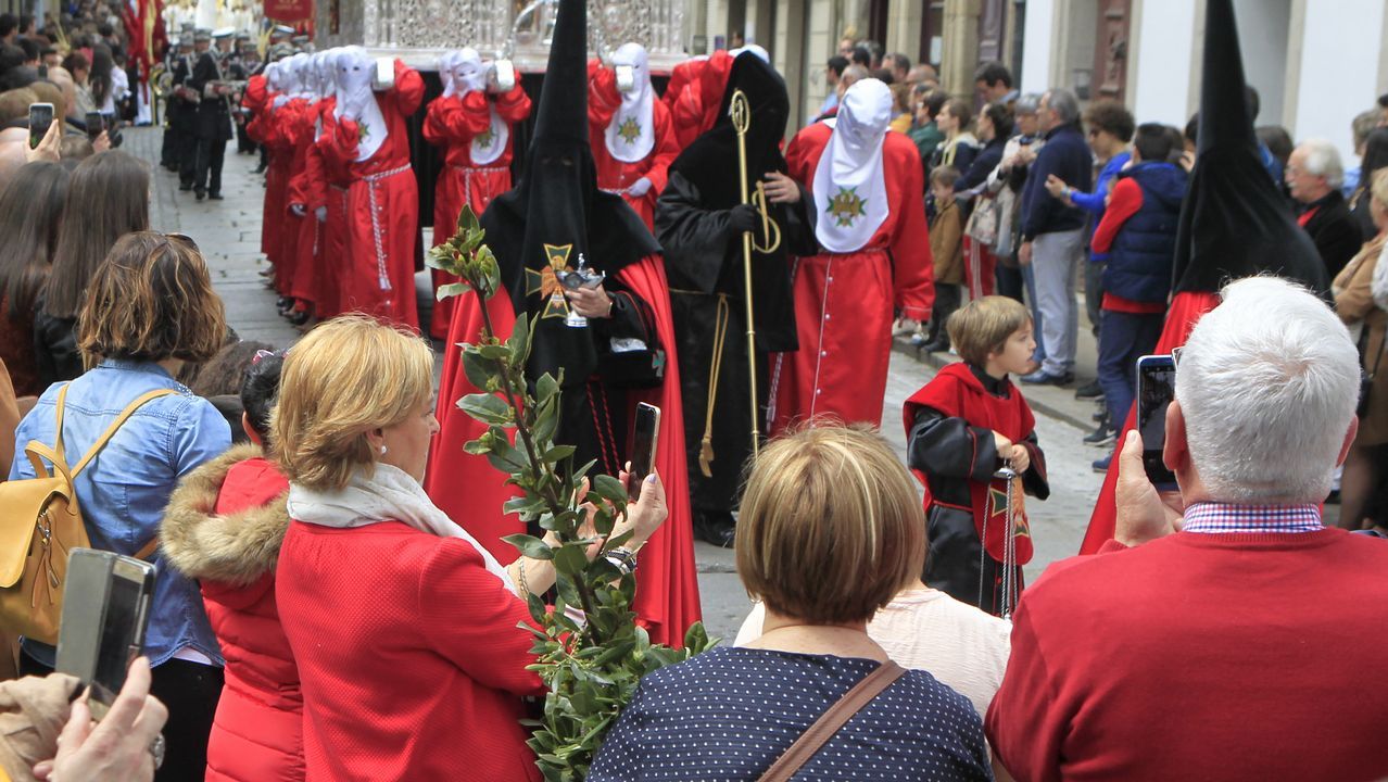 Lunes Santo | Procesión de Cristo Rey y la Virgen de la Amargura. Cofradía de Dolores