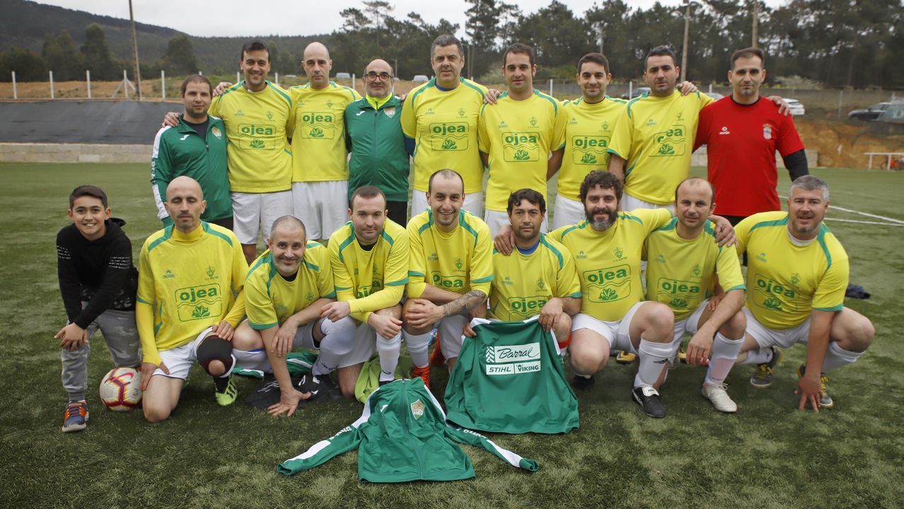 Los m�s peque�os de Ribeira celebraron el D�a del �rbol.Clara Millares, en el mismo instante en que los �rbitros la declararon vencedora