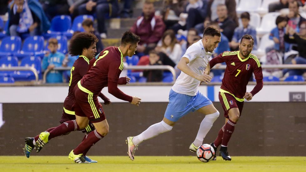 Foto de formación del Galicia-Venezuela del 2016 en el que coincidieron Denis, Sergio, Aspas y Hugo Mallo