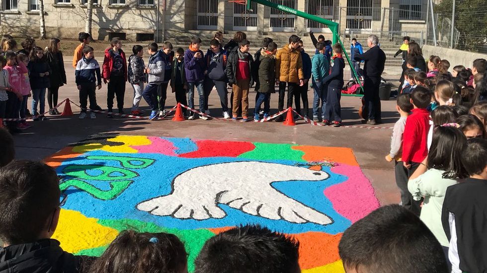 Paz Ourense.Acto por el Día de la Paz en el CPI de Ribadavia