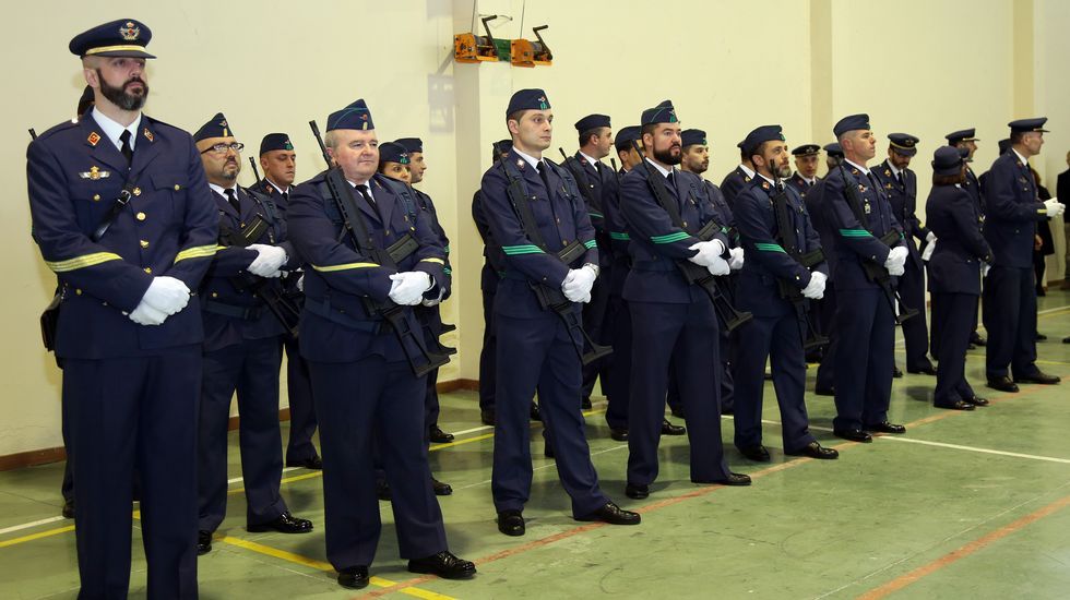 El EVA 10 celebra la festividad de su patrona la Virgen de Loreto con un acto militar