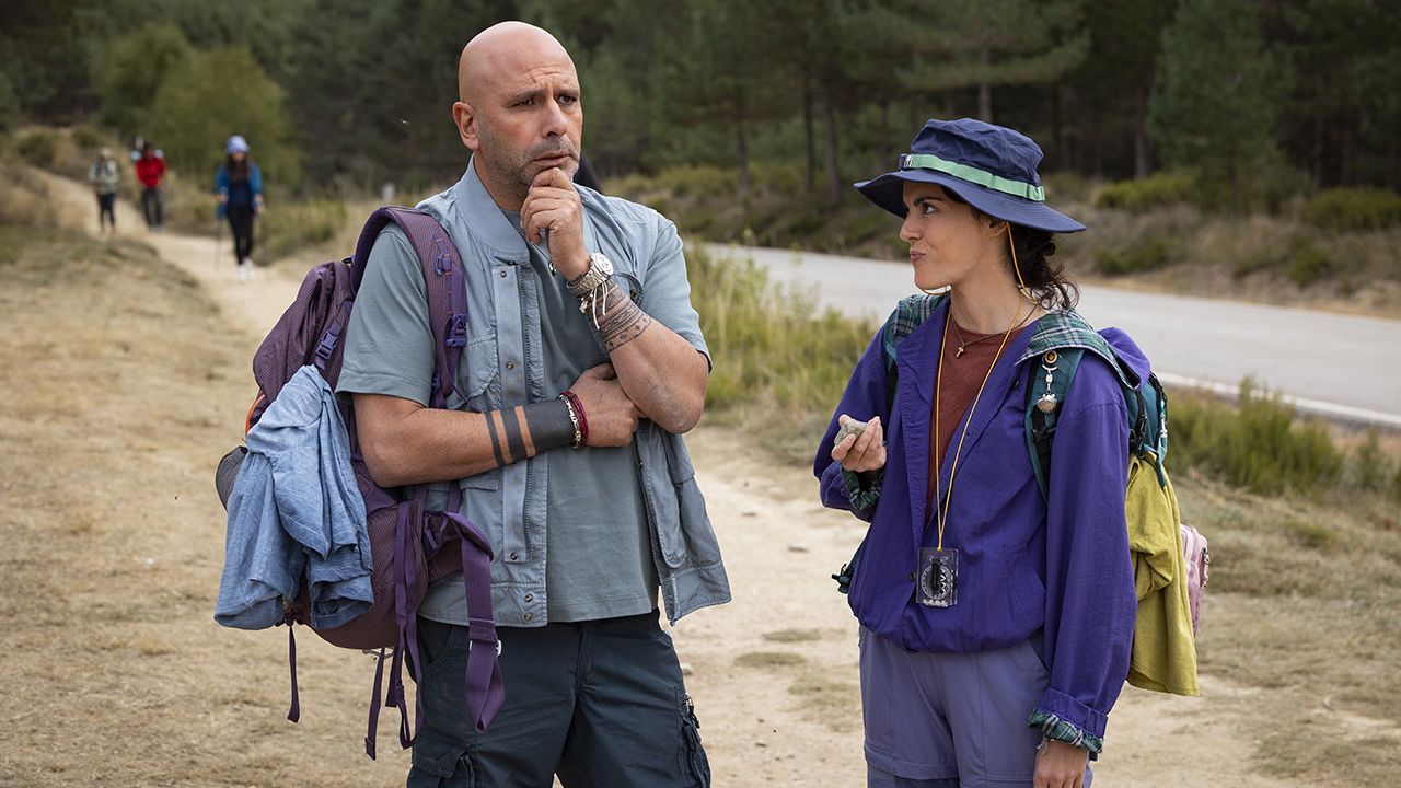 El comediante italiano Checco Zalone y Beatriz Arjona en el rodaje de �Buen Camino�