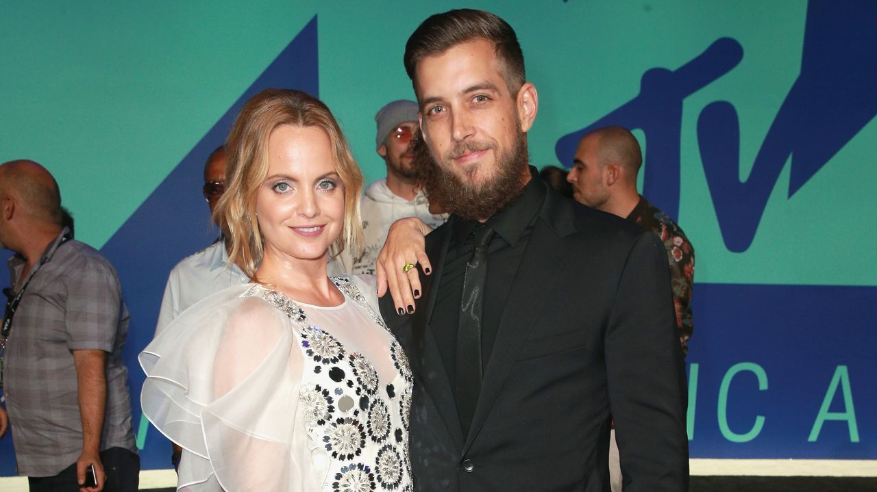 Mena Suvari y Michael Hope