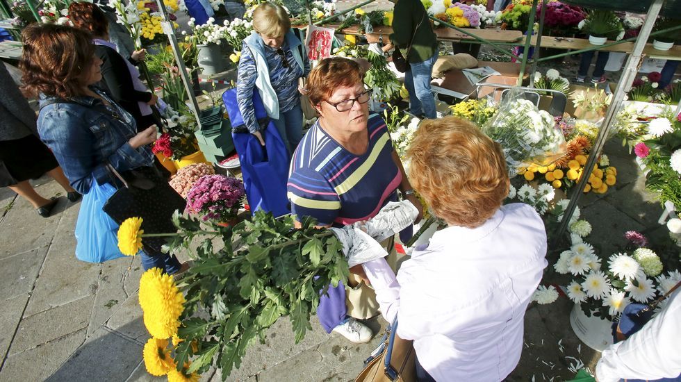 Mercado de flores para Todos los Santos