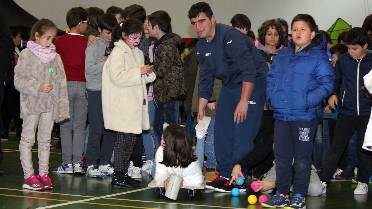 fiesta de la asociacion Amicos con motivo del día internacional de las personas con diversidad funcional