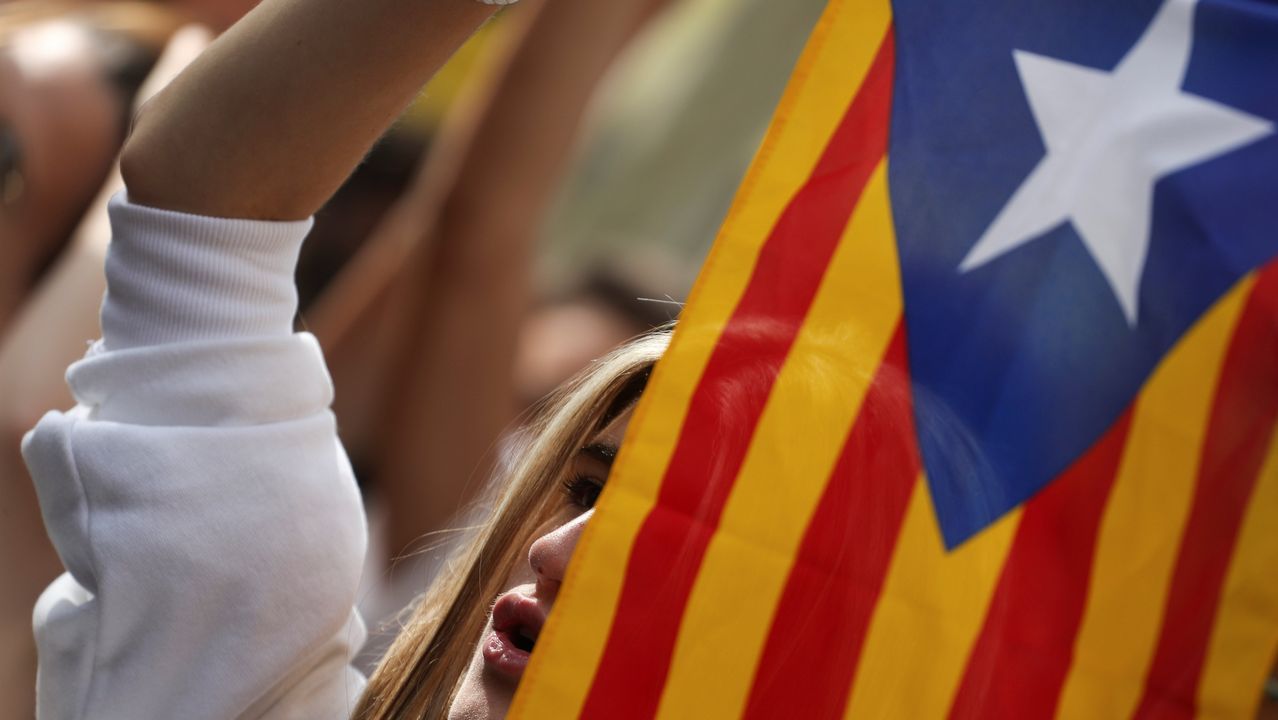 Estado en el que han quedado los coches de la Guardia Civil