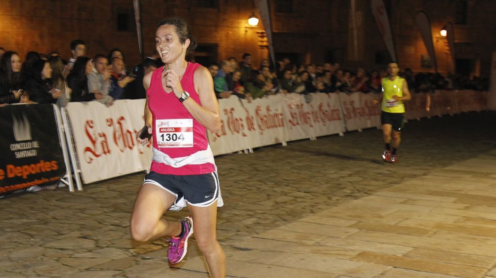 Agustín Hernández, entre los corredores.