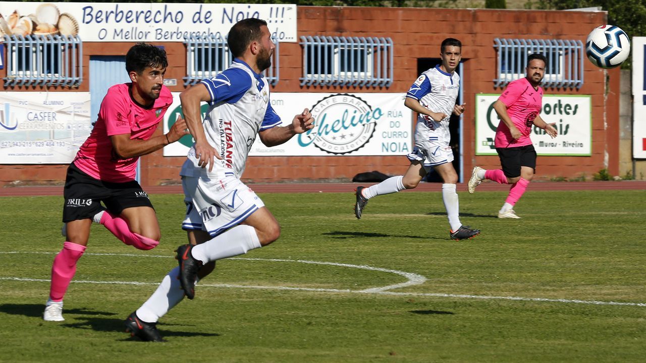 PARTIDO ENTRE EL NOIA Y EL BOIRO EN SAN LÁZARO. PREFERENTE. FÚTBOL.