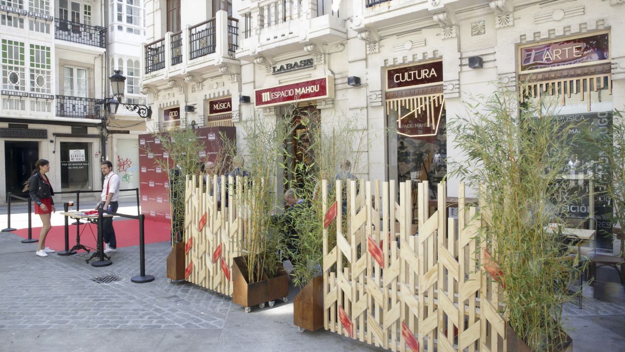 Imaxe da inauguración do edificio como sede do Espacio Mahou Coruña