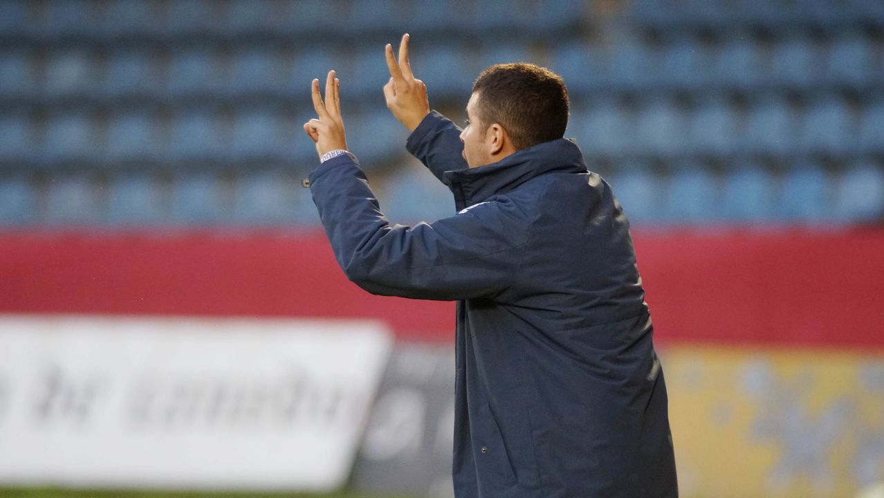 Ambiente de gala en el derbi del fútbol ourensano.La pugna entre la UD Ourense y el Ourense CF fue toda una fiesta del balompié provincial