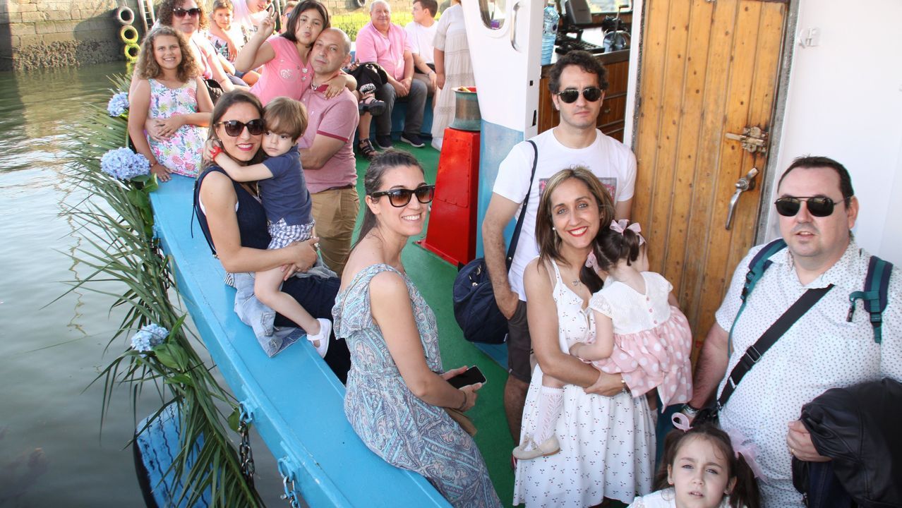 PROCESION MARITIMA DE LA VIRGEN DEL CARMEN DE RIANXO