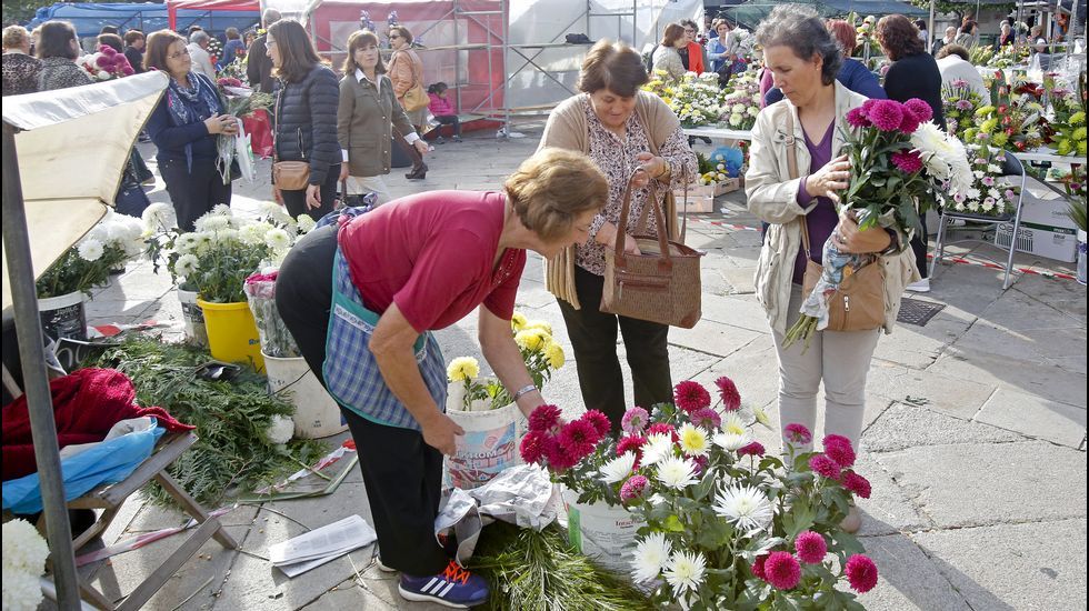 Mercado de flores para Todos los Santos