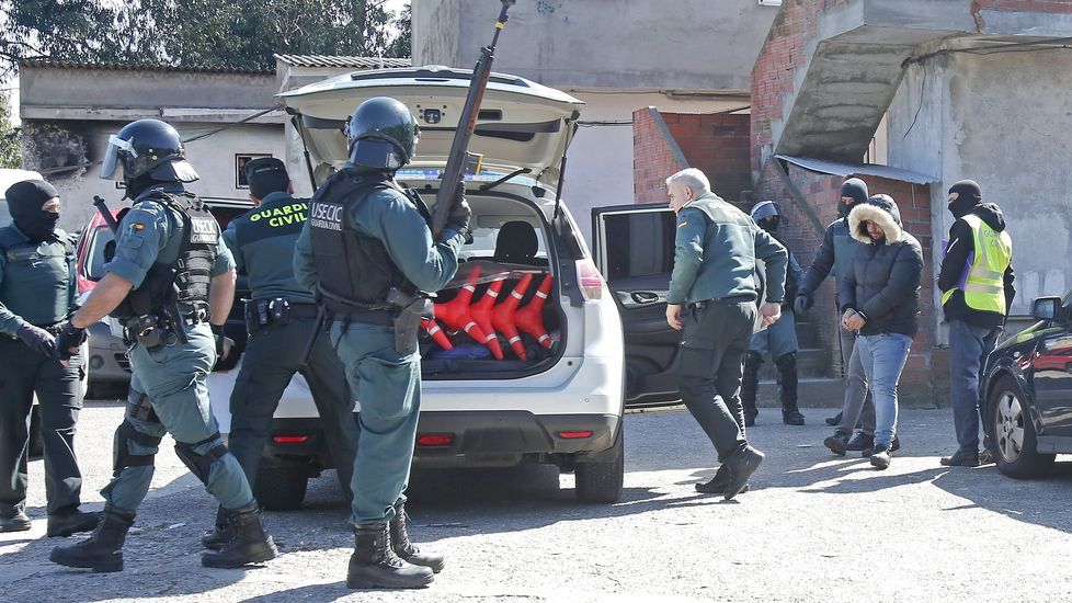 Operación antidroga de la Guardia Civil en el poblado del Vao