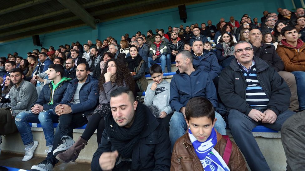 Partido de fútbol Segunda B entre Boiro y Celta B