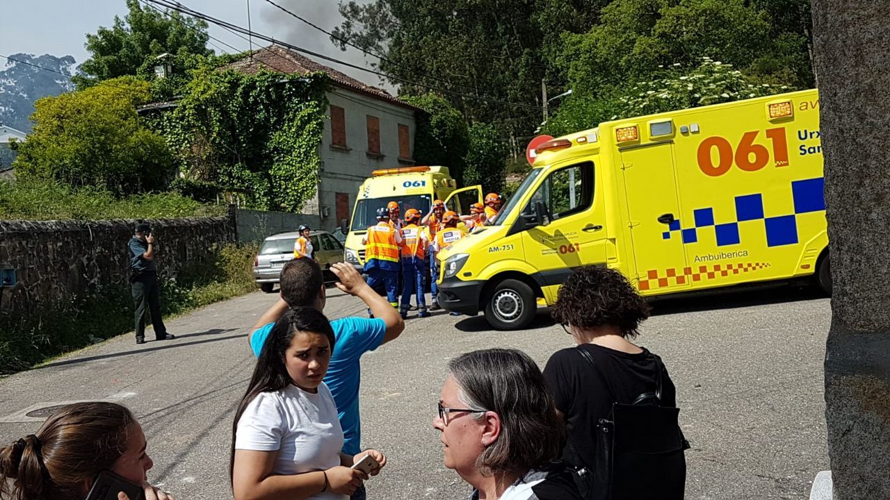 El diá después a la explosión mortal en Tui