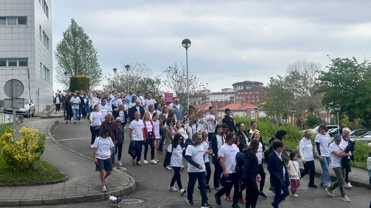 La marcha del 50 aniversario del Hospital San Agust�n congrega�1.500 participantes